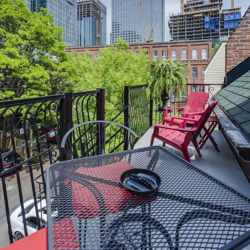 Auberge Les Bons Matins Hotel Montreal Bagian luar foto